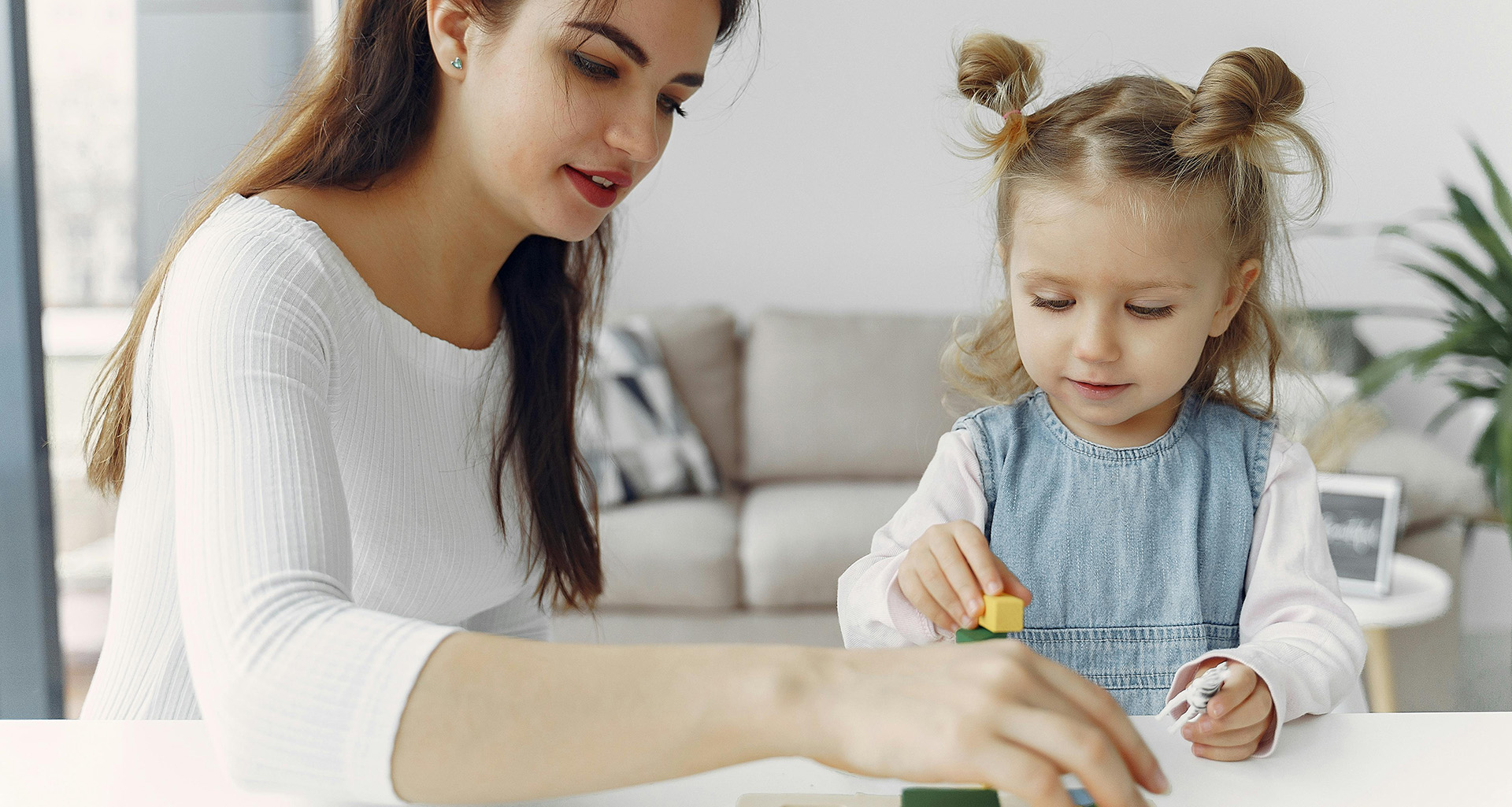 Babysits - Slider 1 - 1920x1025