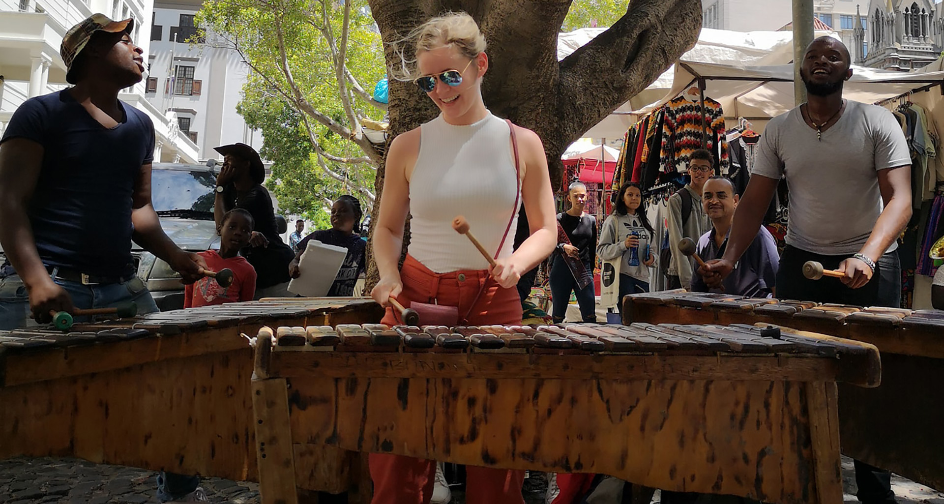 Eat Like a Local - Slider 3 - 1920 X 1025