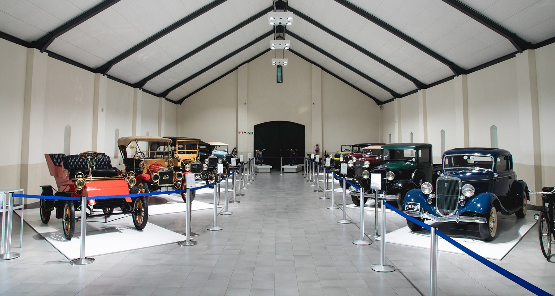 Franschhoek Motor Museum - Slider 1 - 1920x1025