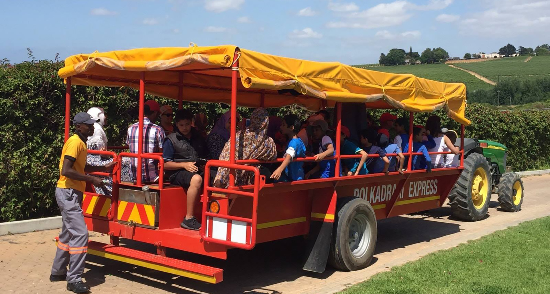 Strawberry Picking - Slider 2 - 1920x1025