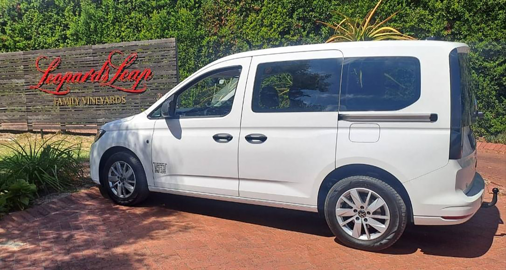 Wolf Shuttles - Slider 4 - 1920x1025