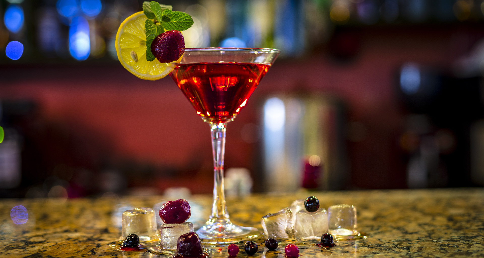 The James Bar and Lounge - 1920x1025